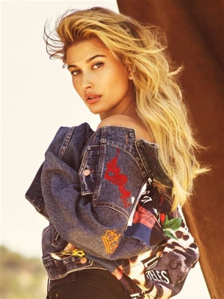Hailey Baldwin stuns as she attends One Direction premiere with her