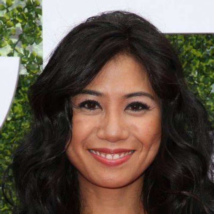 Liza Lapira Wiki Bio, age, nationality, measurements, net worth, husband