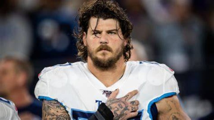 Taylor Lewan Bio, Net Worth, Wife, Family, Facts, Career, Height